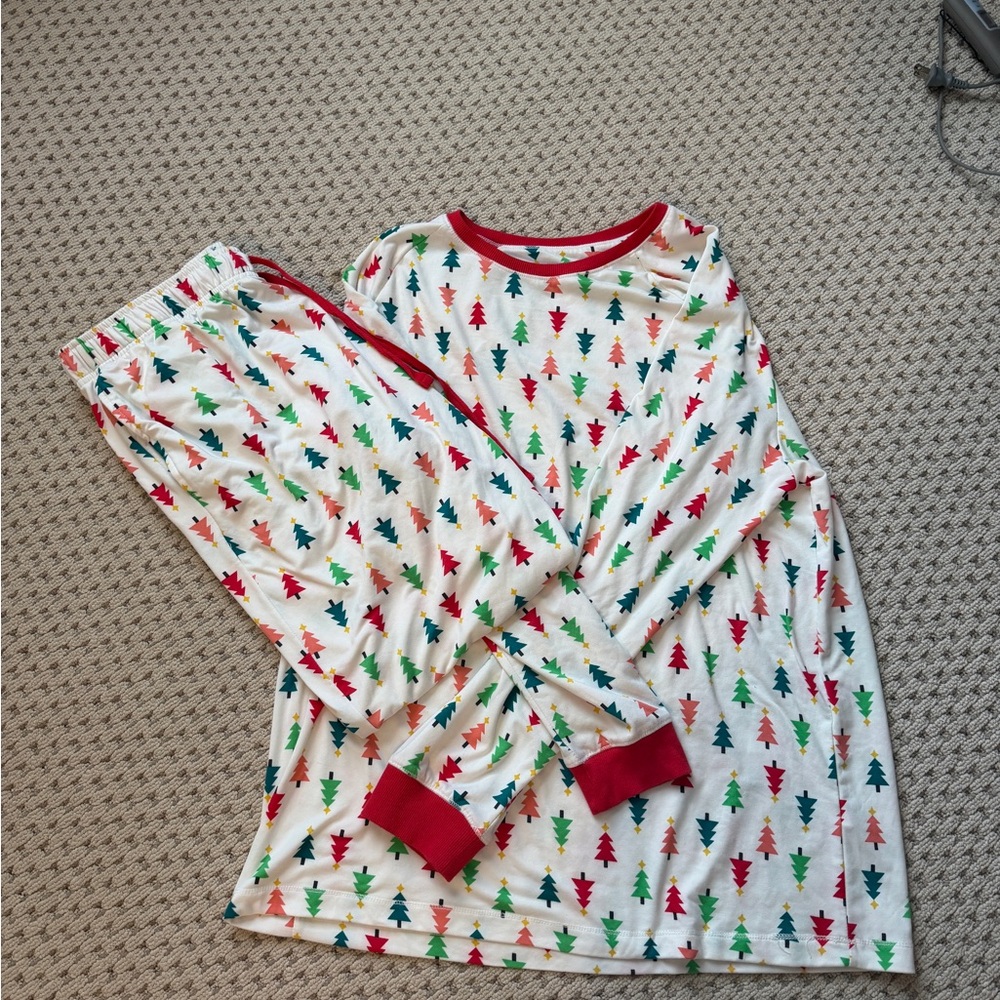 Source Unknown Colorful Tree Print Kids Pajama Set